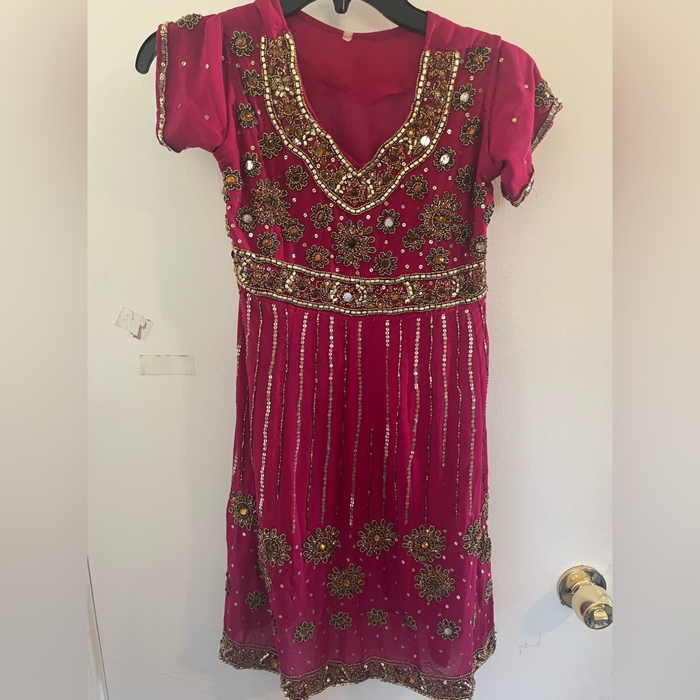 Pink Asian Indian - Pakistani Churidar girls dress. H 31 inch